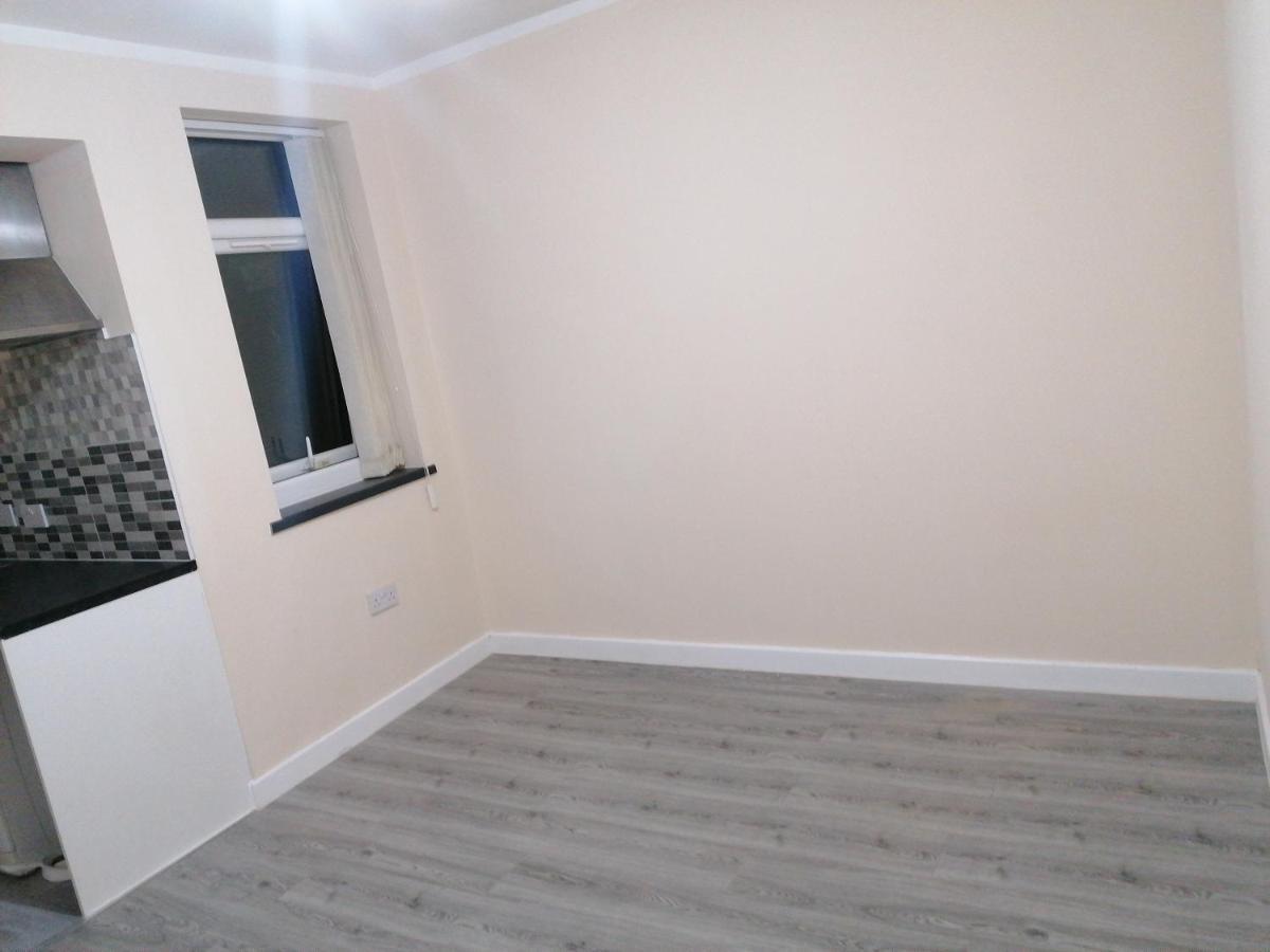 Self-Contained Studio Flat Bathrooms Kitchens Upgrade Locations To City Centre 15 Minutes Walking Distance Nottingham Universities Queen Hospitals City Hospitals Ngoại thất bức ảnh