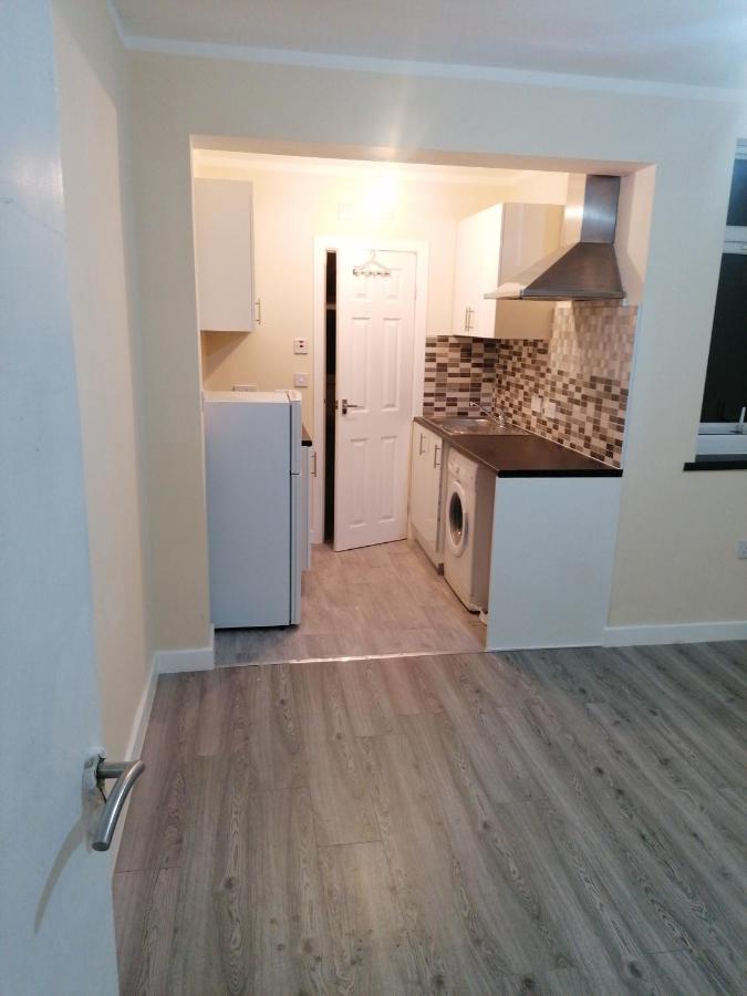 Self-Contained Studio Flat Bathrooms Kitchens Upgrade Locations To City Centre 15 Minutes Walking Distance Nottingham Universities Queen Hospitals City Hospitals Ngoại thất bức ảnh