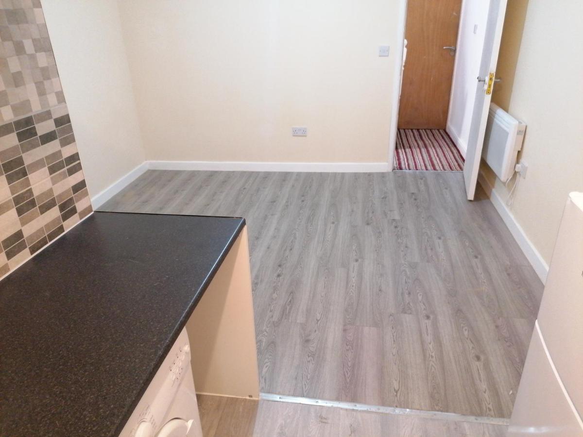 Self-Contained Studio Flat Bathrooms Kitchens Upgrade Locations To City Centre 15 Minutes Walking Distance Nottingham Universities Queen Hospitals City Hospitals Ngoại thất bức ảnh